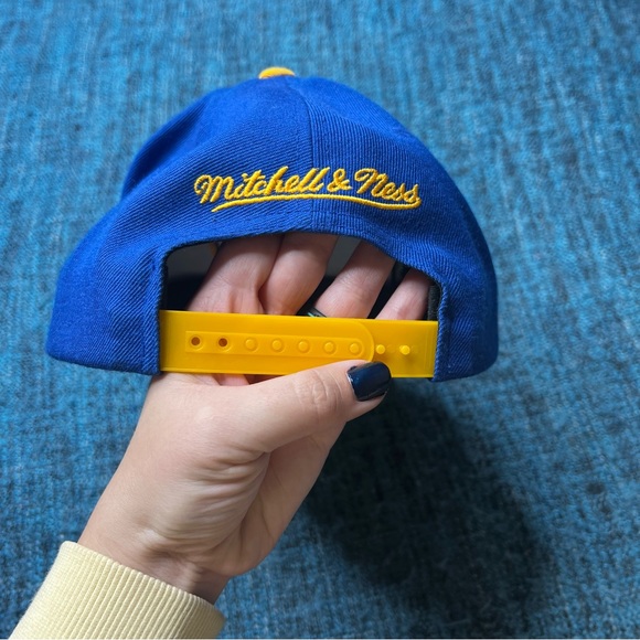 Mitchell & Ness 2015 Golden State Warriors Snap Back Hat in Blue Yellow - Picture 6 of 11